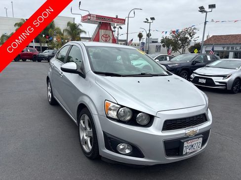 Used 2016 Chevrolet Sonic LTZ FWD image 2