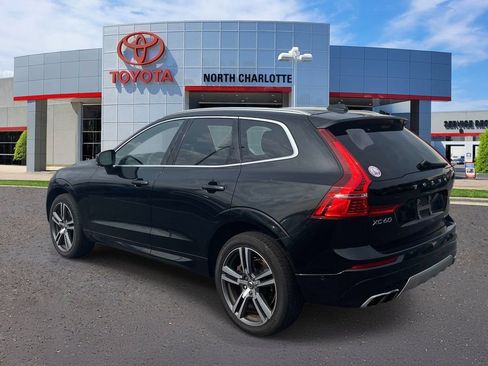 Used 2019 Volvo XC60 T6 Momentum w/ Premium Package AWD/4WD image 4