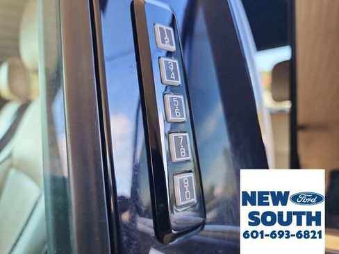 Used 2023 Ford F350 Lariat w/ Chrome Package image 40