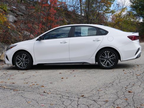 Certified 2022 Kia Forte GT-Line w/ GT-Line Premium Package image 3