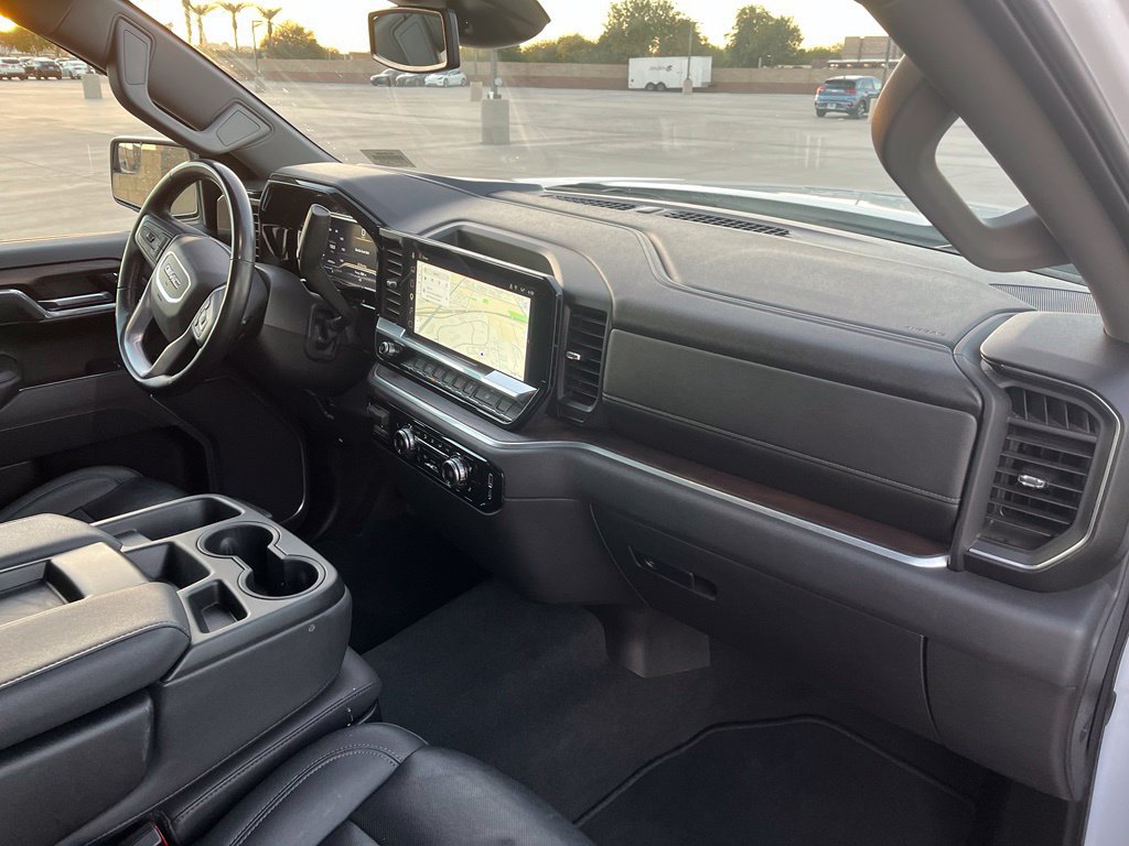 Used 2025 GMC Sierra 1500 SLT RWD image 16