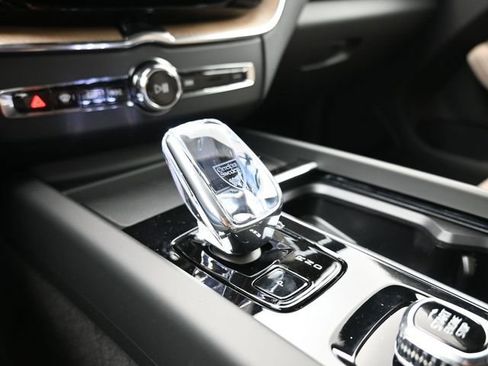 New 2026 Volvo XC60 B5 Plus w/ Protection Package Premier image 12