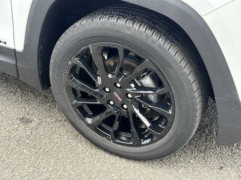 Used 2023 GMC Terrain SLE w/ Elevation Edition FWD image 7
