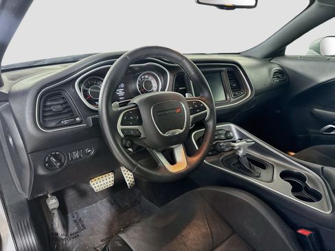 Used 2016 Dodge Challenger R/T Scat Pack w/ Leather Interior Group RWD image 23