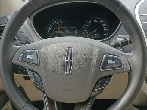 Used 2018 Lincoln MKX Reserve AWD/4WD image 9