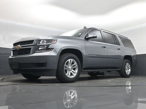 Used 2020 Chevrolet Suburban LT image 55