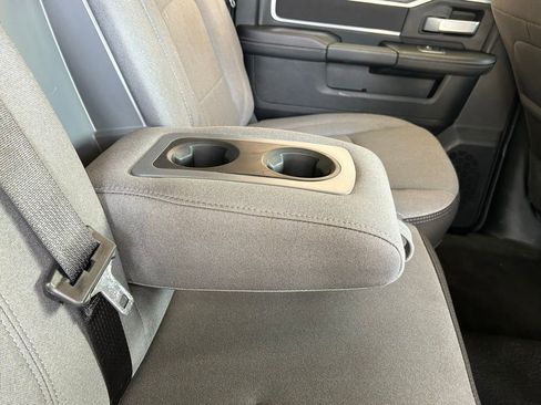 Used 2024 RAM 2500 Big Horn image 40