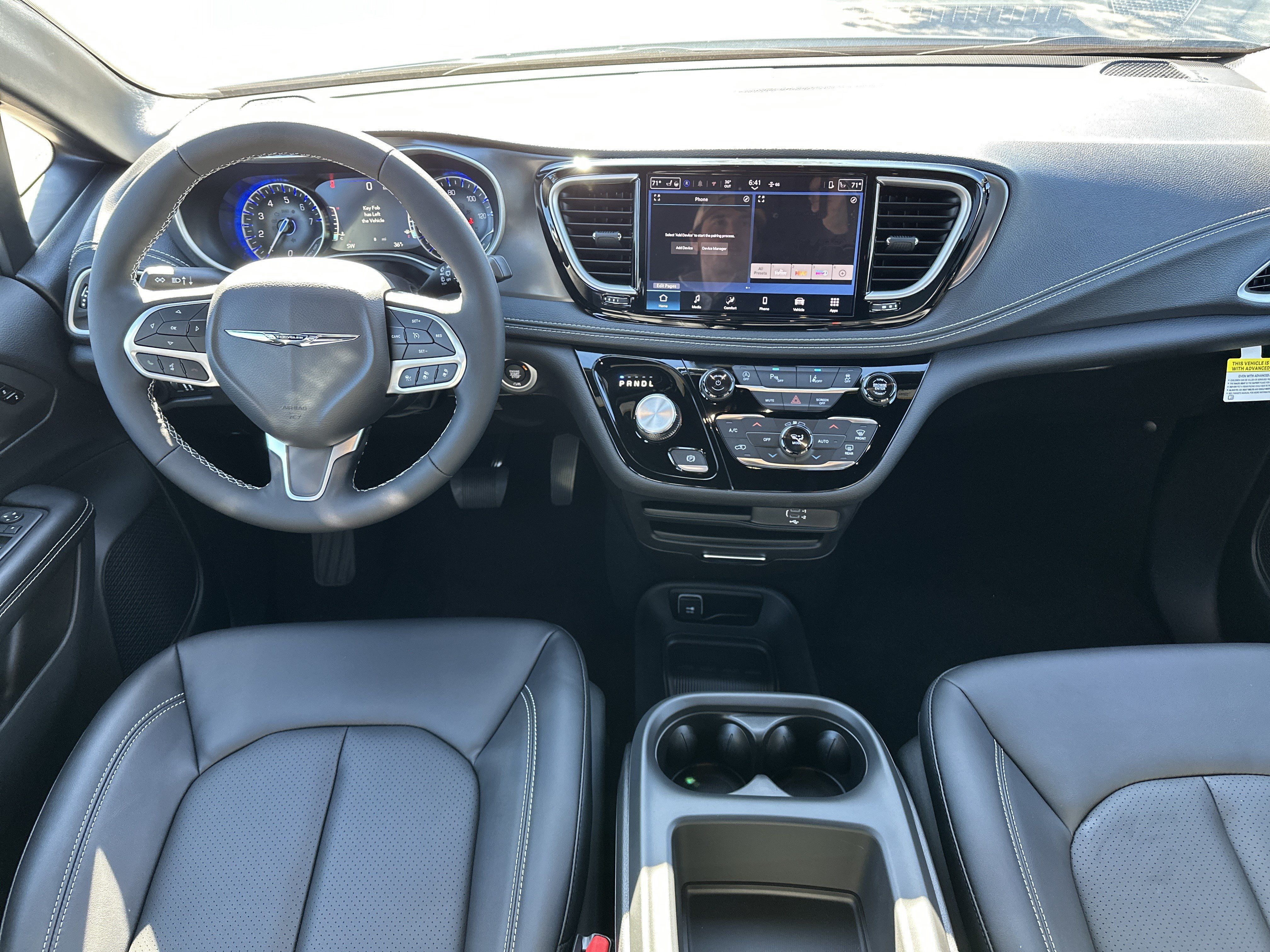 New 2026 Chrysler Pacifica Select FWD image 25