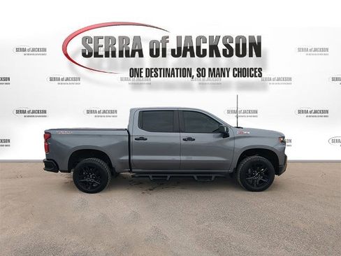 Used 2021 Chevrolet Silverado 1500 LT Trail Boss w/ Convenience Package II image 10