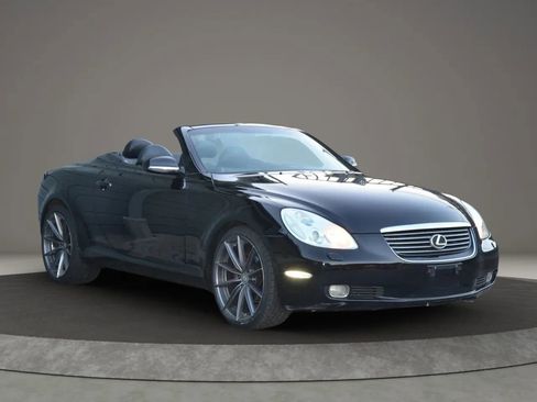 Used 2005 Lexus SC 430 Convertible w/ Preferred Accessory Pkg image 3