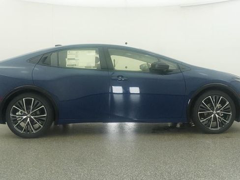 New 2027 Toyota Prius XLE FWD image 27