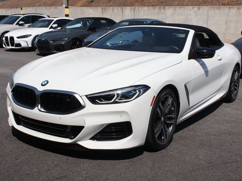 Used 2024 BMW M850i xDrive Convertible w/ Driving Assistance Package AWD/4WD image 9
