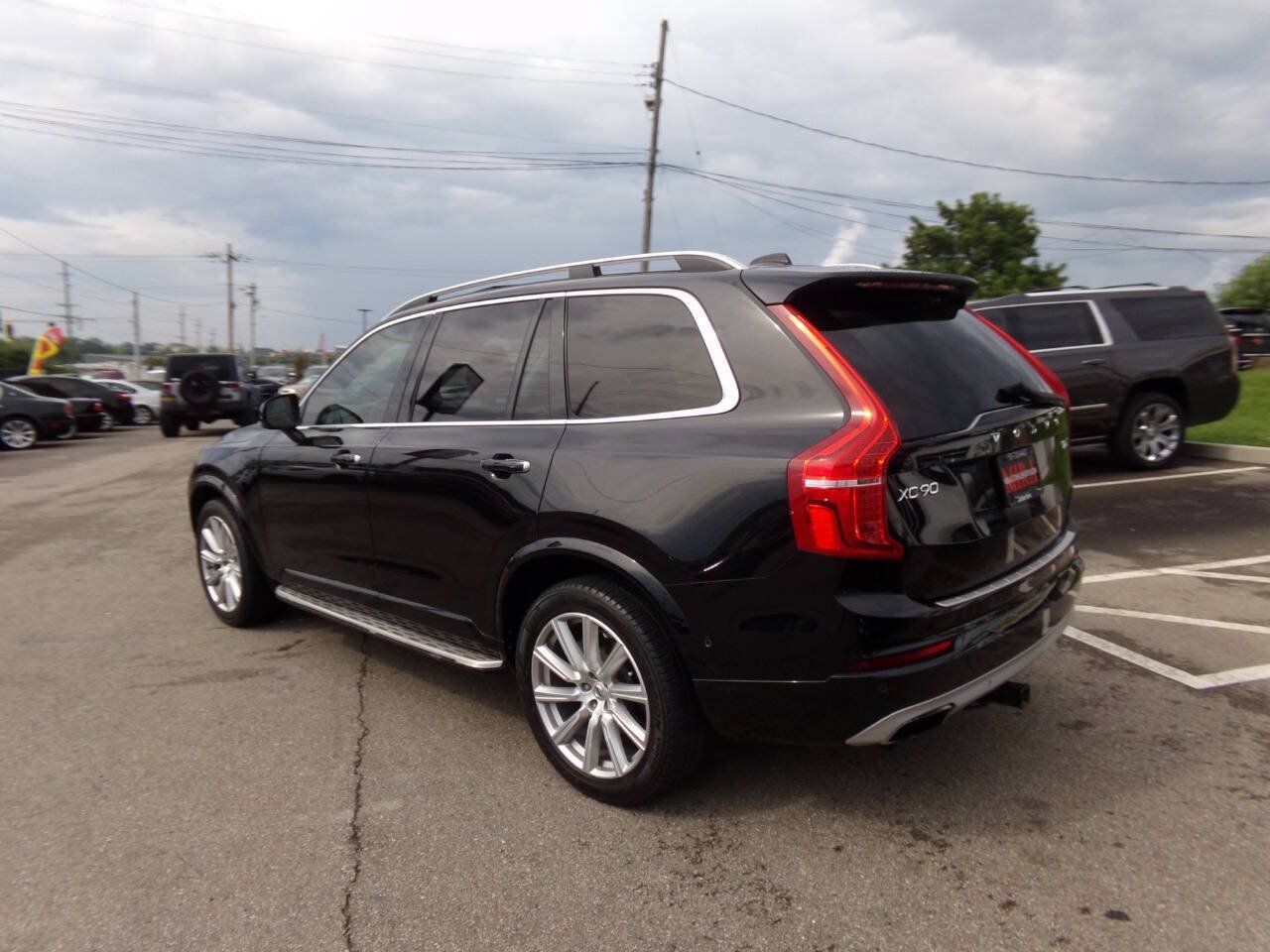 Used 2016 Volvo XC90 T6 Momentum w/ Momentum Plus Package AWD/4WD image 58