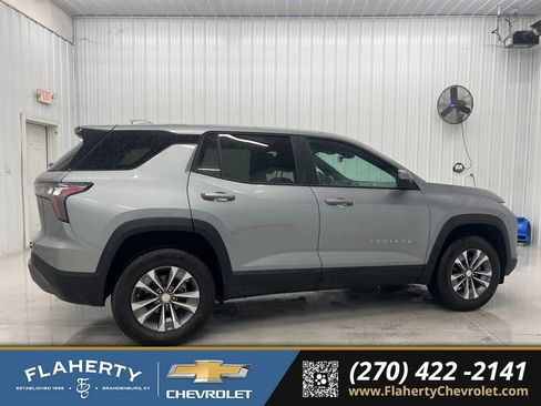 Used 2026 Chevrolet Equinox LT AWD/4WD image 2