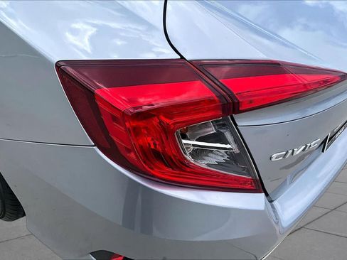 Used 2019 Honda Civic LX image 27