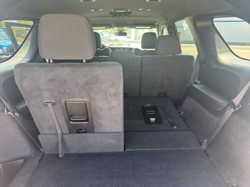 Used 2025 Dodge Durango GT AWD/4WD image 38