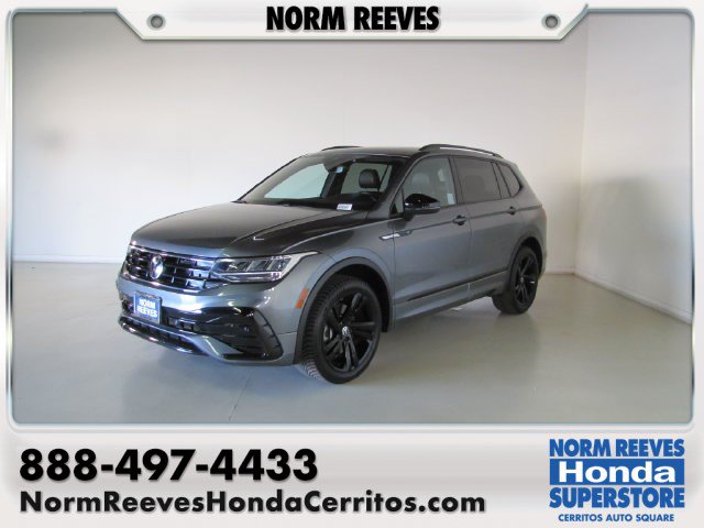 Used 2023 Volkswagen Tiguan SE R-Line FWD image 24