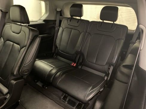 Used 2022 Jeep Grand Cherokee L Limited image 25