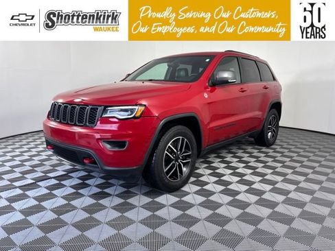 Used 2021 Jeep Grand Cherokee Trailhawk w/ Trailhawk Luxury Group AWD/4WD image 1