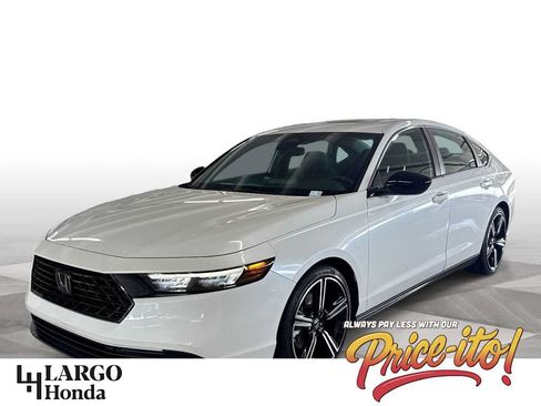 Used 2023 Honda Accord Sport image 1