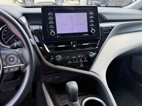 Used 2024 Toyota Camry LE w/ Convenience Package FWD image 15