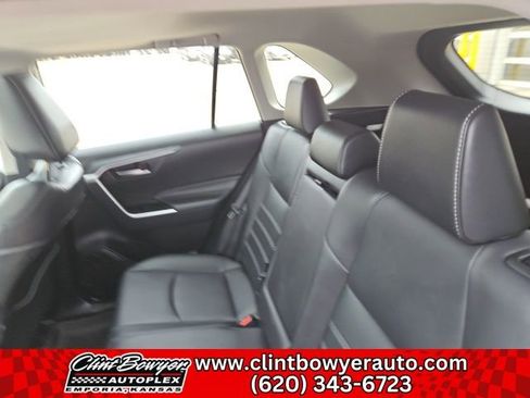 Used 2025 Toyota RAV4 XLE Premium image 23