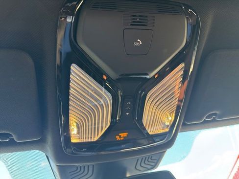 Used 2019 BMW M550i xDrive w/ Premium Package 2 image 35