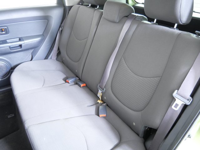 Used 2013 Kia Soul FWD image 16