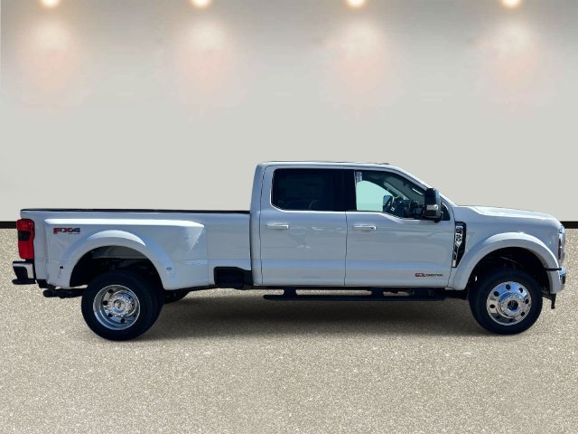New 2027 Ford F450 Lariat w/ Lariat Premium Package AWD/4WD image 4