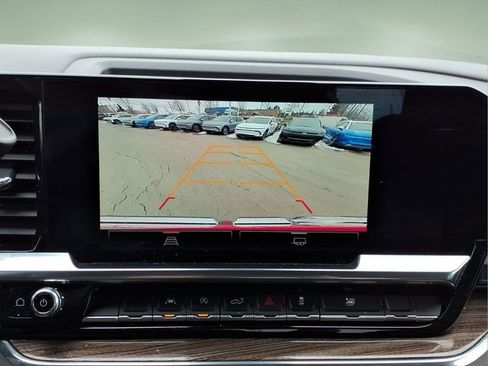 Used 2023 GMC Sierra 1500 Elevation image 19