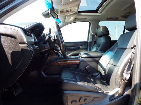 Used 2015 Chevrolet Suburban LTZ image 20