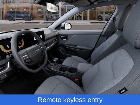 New 2025 Kia K4 LX image 18