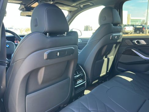 Certified 2024 BMW X5 xDrive40i w/ Premium Package image 17