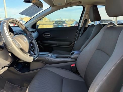 Used 2022 Honda HR-V EX image 10