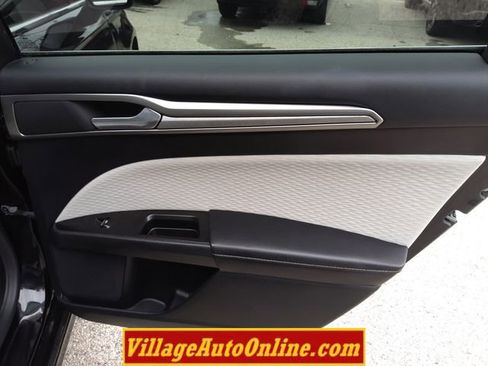 Used 2019 Ford Fusion SE w/ Equipment Group 151A image 35