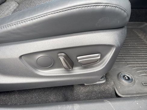 Used 2023 Toyota Crown XLE image 13