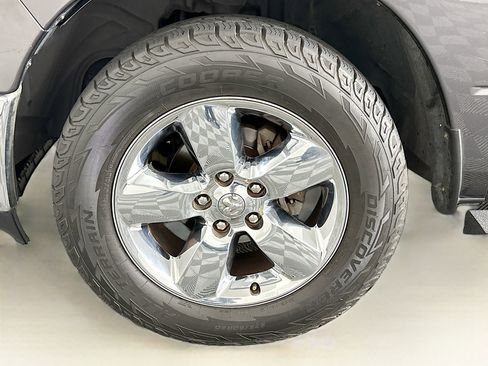 Used 2017 RAM 1500 Big Horn AWD/4WD image 11