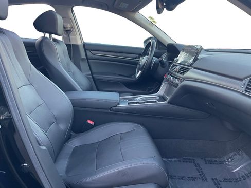 Used 2020 Honda Accord Touring image 15