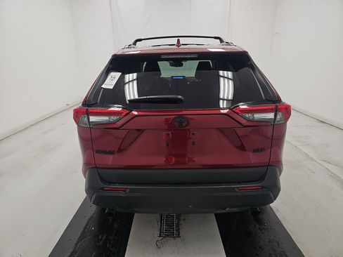 Used 2025 Toyota RAV4 XLE w/ Convenience Package image 5