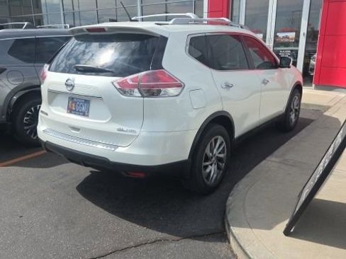 Used 2015 Nissan Rogue SL w/ SL Premium Package image 8