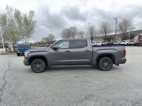 Used 2023 Toyota Tundra Platinum w/ Advanced Package AWD/4WD image 7