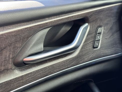 Used 2023 Jeep Grand Cherokee Overland w/ MOPAR Finishing Package image 25