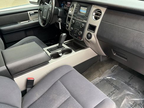 Used 2016 Ford Expedition EL XLT image 15