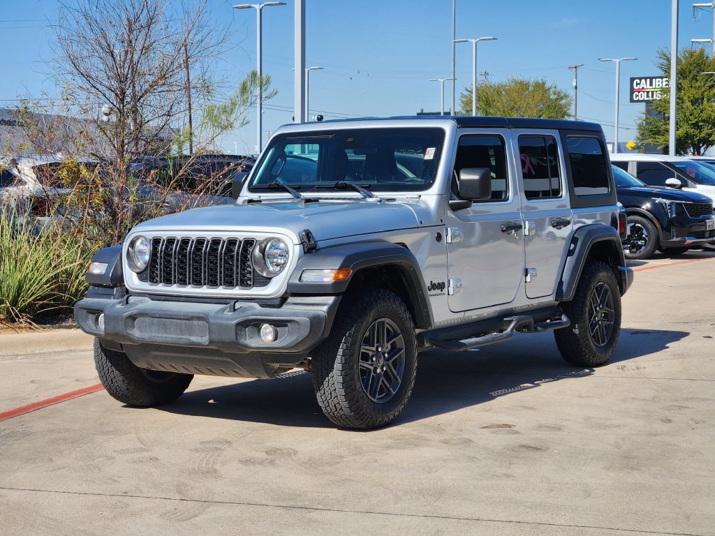 Used 2024 Jeep Wrangler Unlimited Sport AWD/4WD image 2