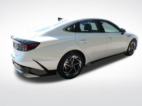 Certified 2026 Hyundai Sonata SEL FWD image 7