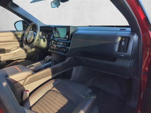 Used 2024 Nissan Pathfinder Rock Creek image 28