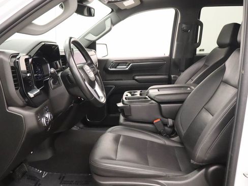 Used 2024 GMC Sierra 1500 SLT RWD image 16