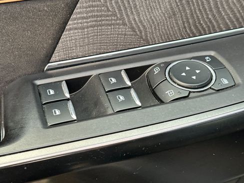 Certified 2023 Ford F150 Platinum w/ Equipment Group 701A High image 13