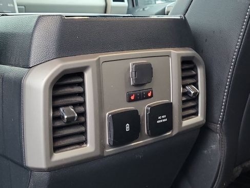 Certified 2022 Ford F250 Lariat w/ Lariat Ultimate Package image 13