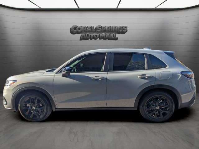 Used 2025 Honda HR-V Sport image 4
